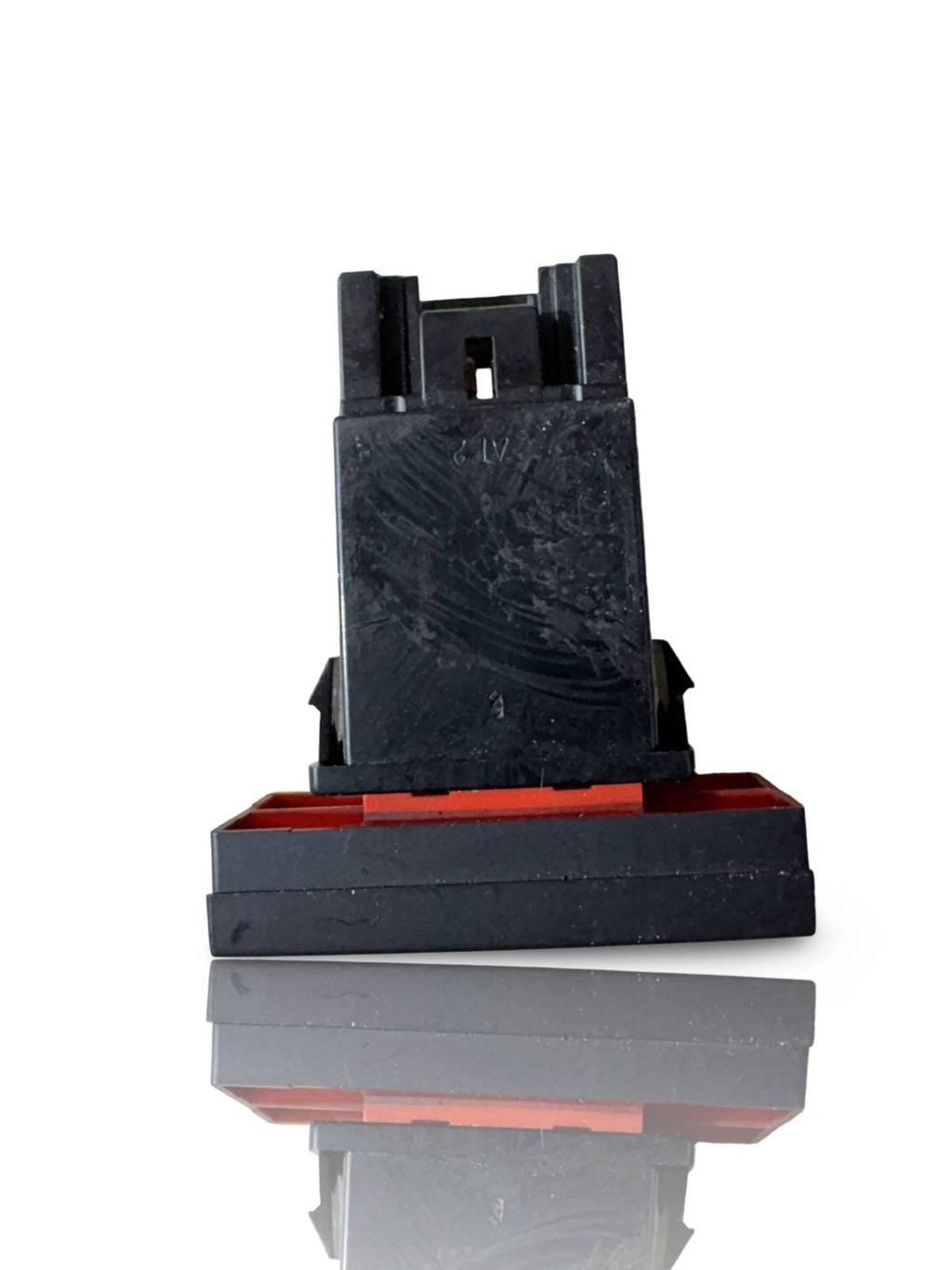 HYUNDAI EMERGENCY WARNING HAZARD LIGHT CONTROL SWITCH 937902C003