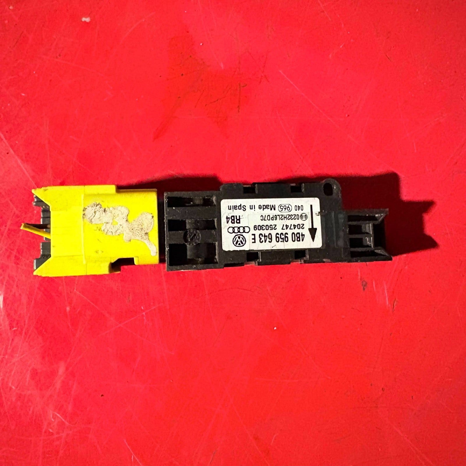 VOLKSWAGEN/AUDI CRASH SENSOR 4B0959643E