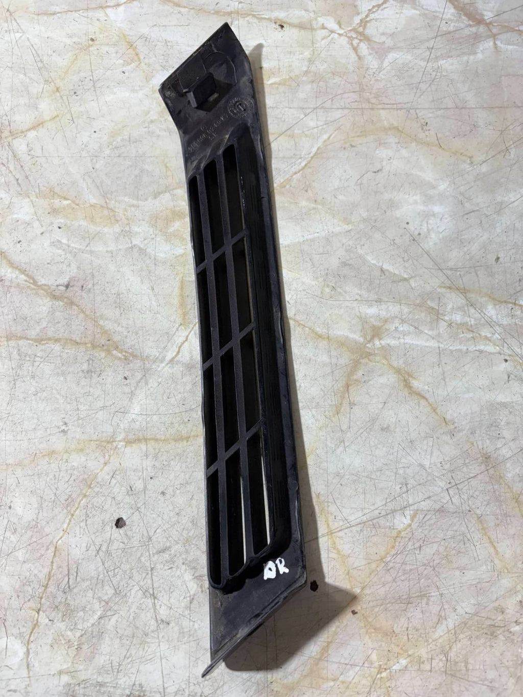 Mercedes 190 W201 190E 190D 1982-1993 Right C Pillar Vent Grille A2016980289