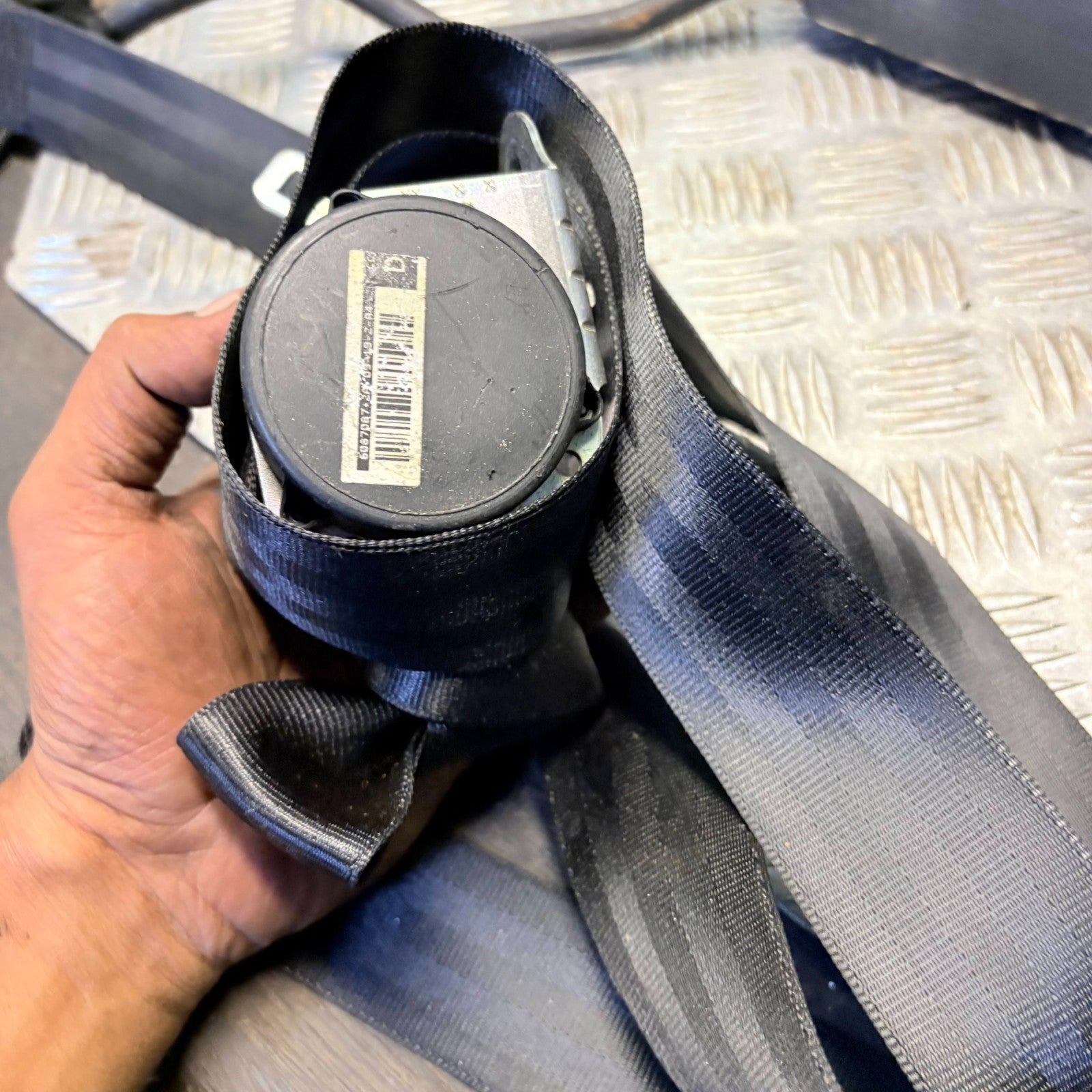VOLKSWAGEN FOX 2009 SEAT BELT-DRIVER REAR RIGHT 608708700