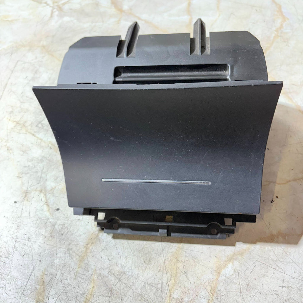 Skoda Octavia Mk2 1Z 2004-2008 RHD Centre Console Ashtray Storage 1Z2857962