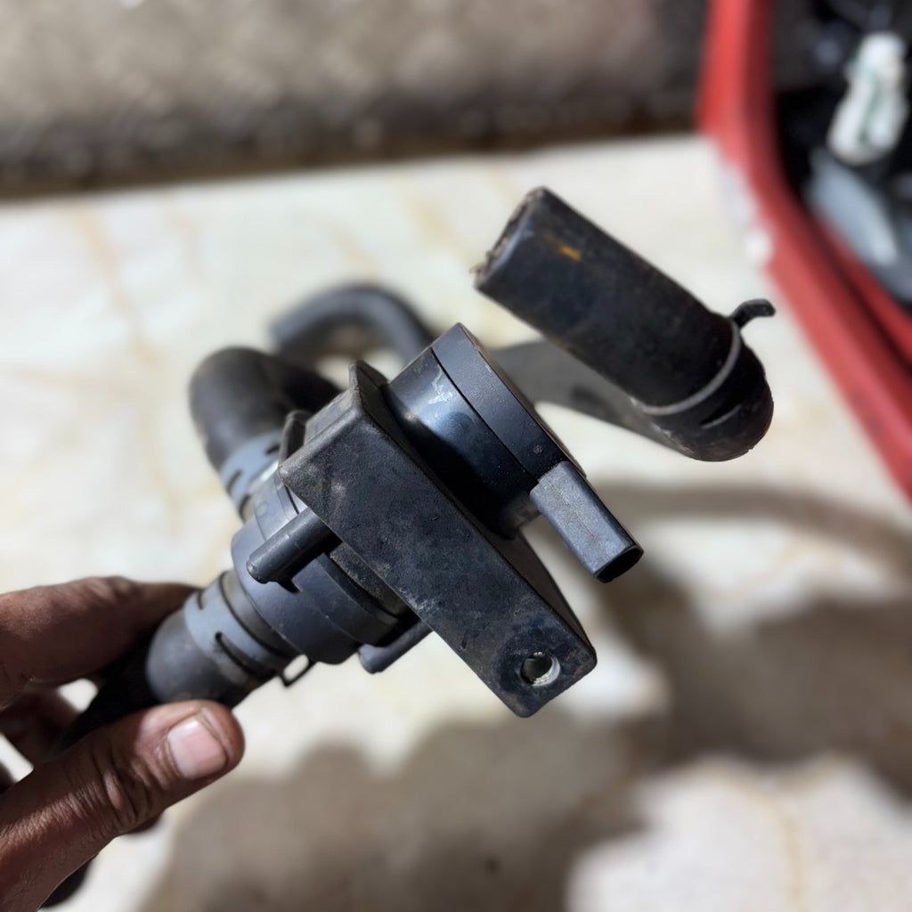 2014 AUDI A1 ENGINE SECONDARY WATER PUMP 309500190