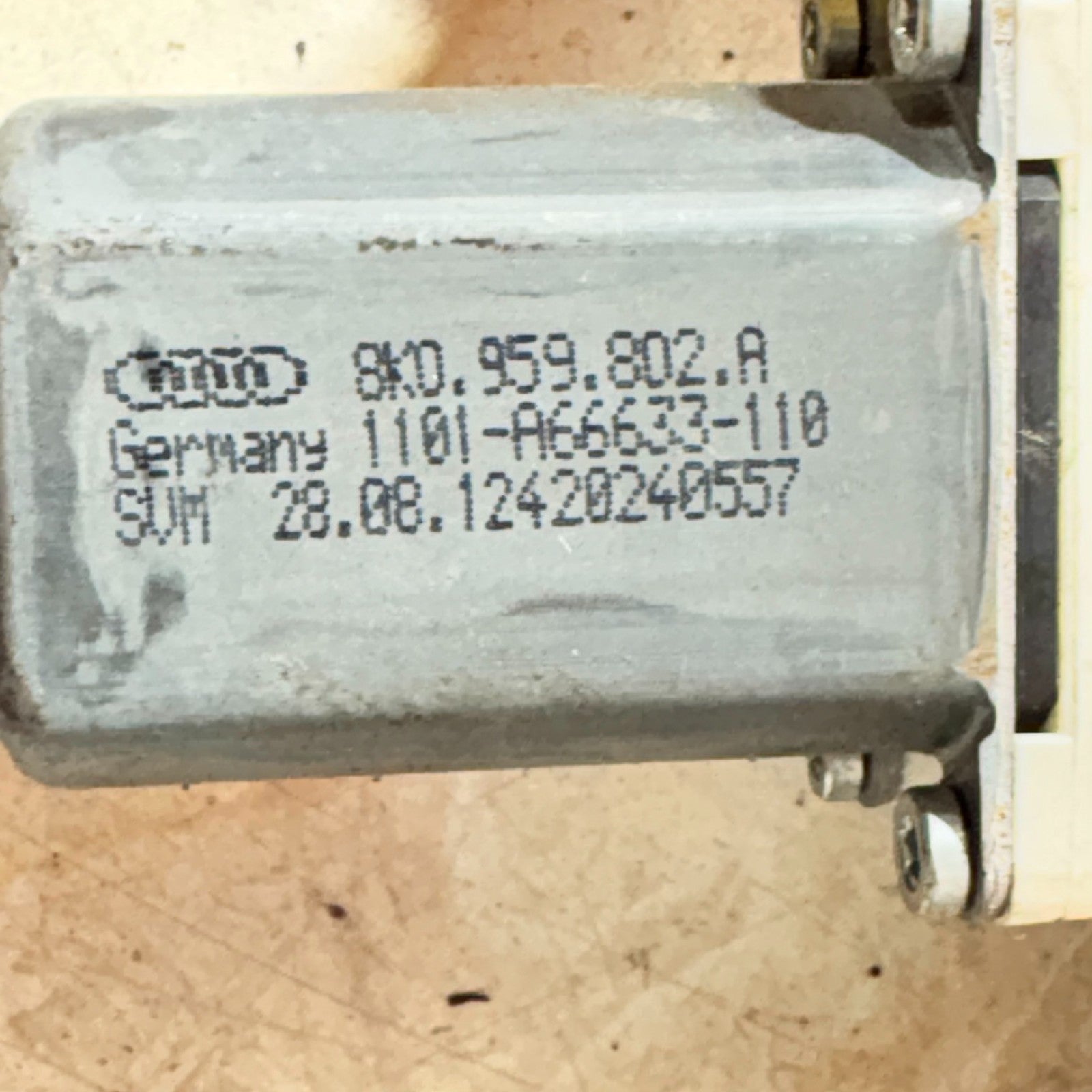 Audi A5 Sportback 2012 2013 2014 2015 2016 RH Front Window Motor 8K0959802A
