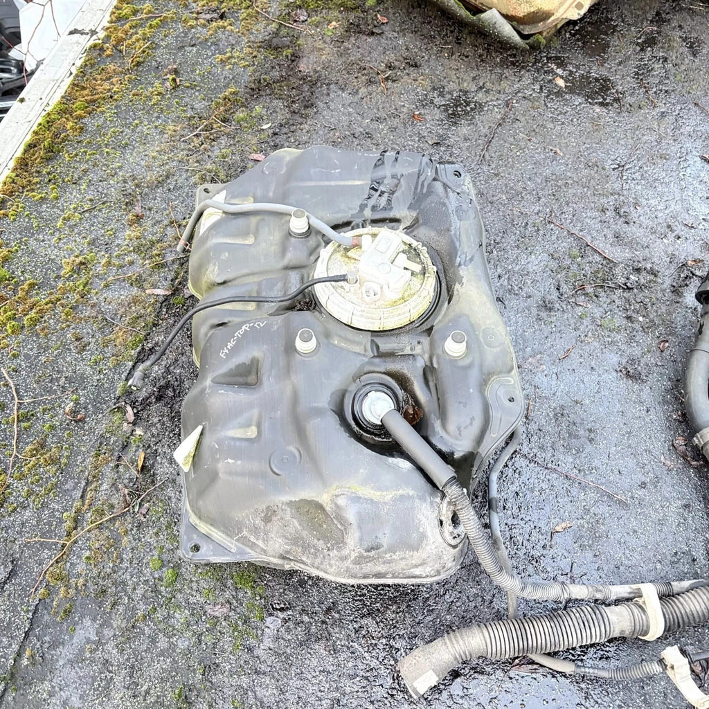 TOYOTA YARIS FUEL TANK & FILLER NECK PIPE 77100-0D220