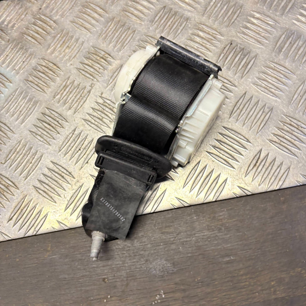 CITROËN DS3 Rear Right Seatbelt I000045