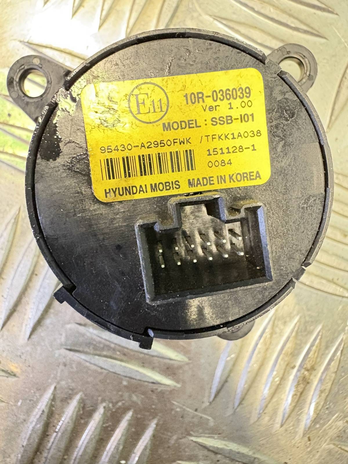 2016 KIA CEED JD START-STOP SWITCH 10R-036039