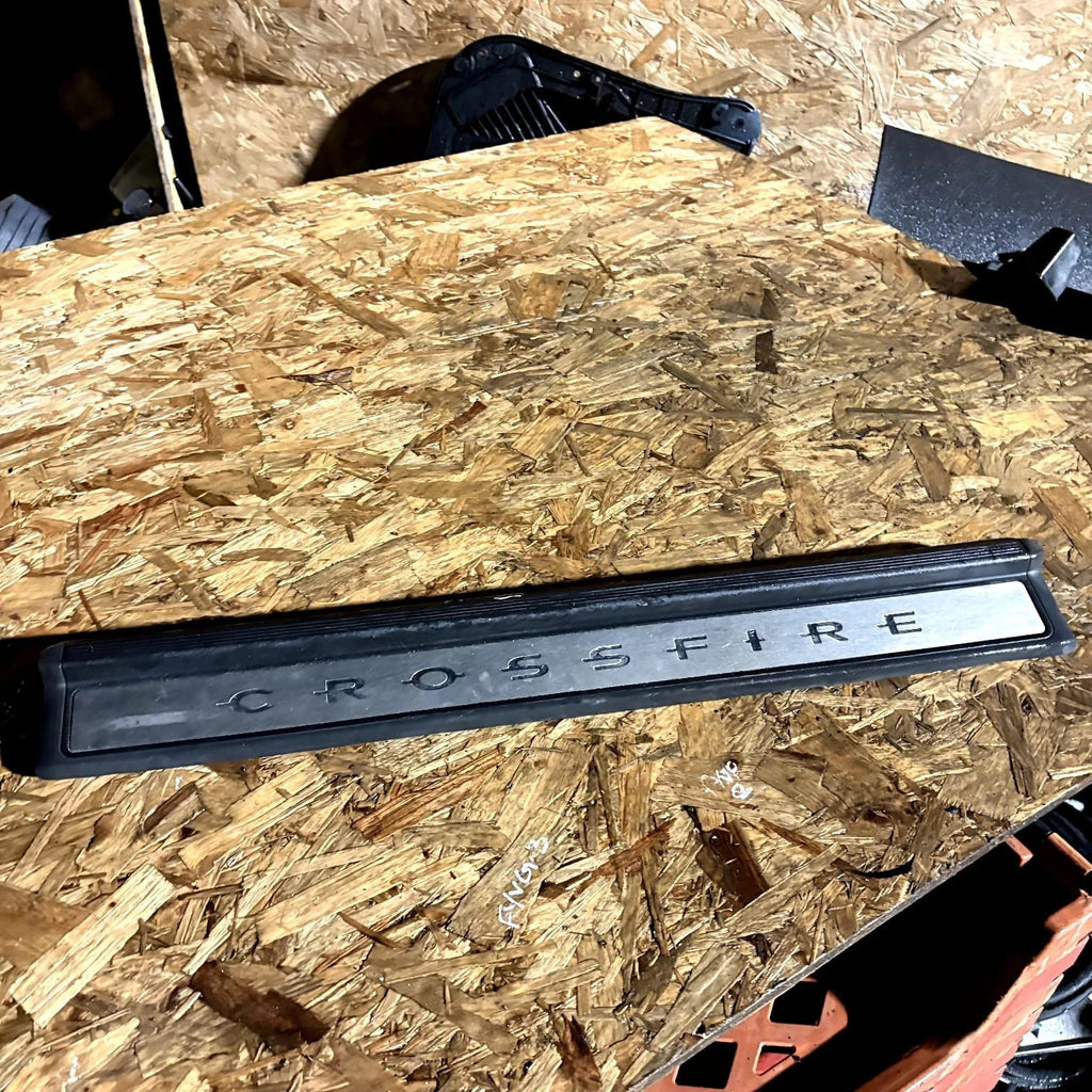 2005 CHRYSLER CROSSFIRE DOOR STEP SILL TRIM COVER PANEL N/S/F SIDE A1706800235