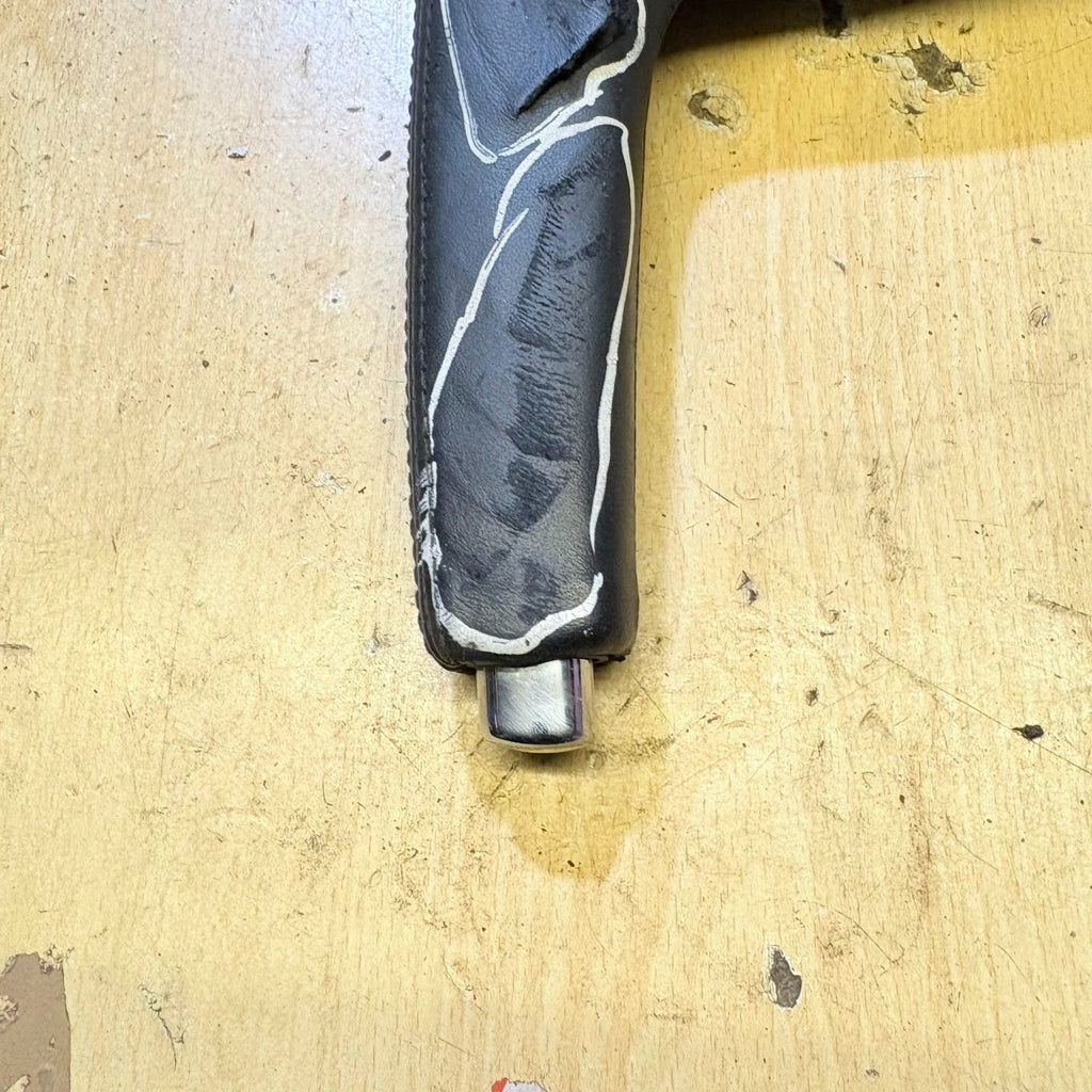 2011 SKODA FABIA HANDBRAKE LEVER & RELEASE BUTTON