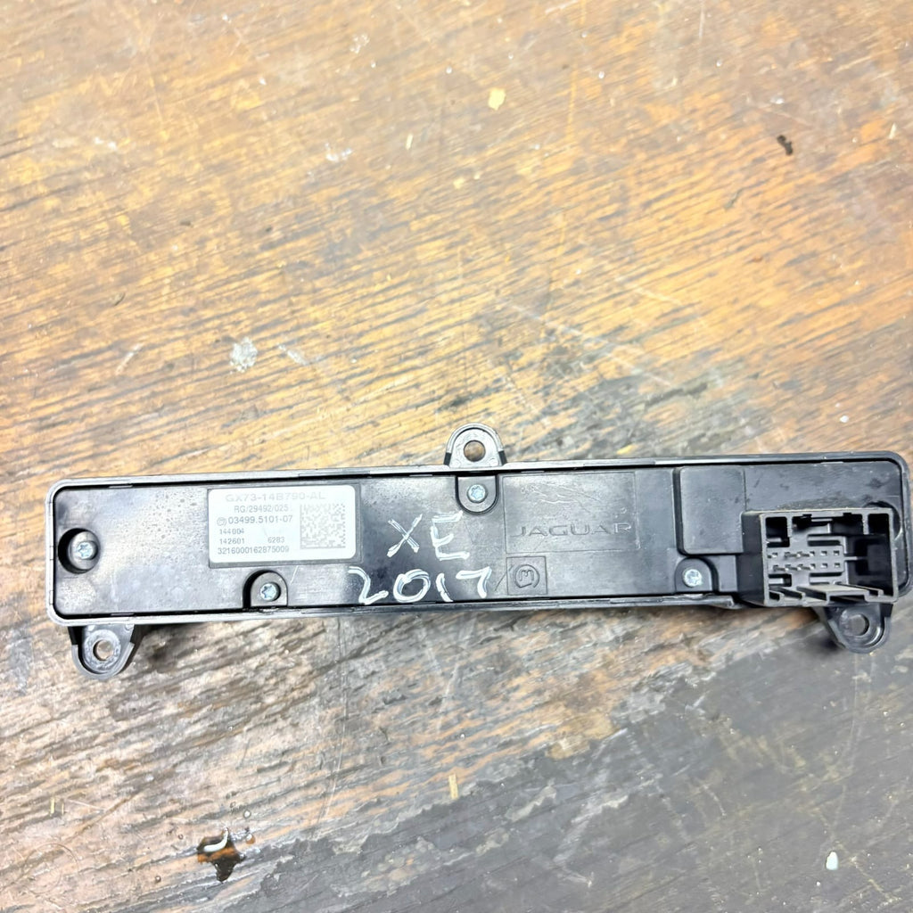JAGUAR XE X760 DASHBOARD MULTIFUNCTION CONTROL SWITCH 2017 GX73-14B790-AL