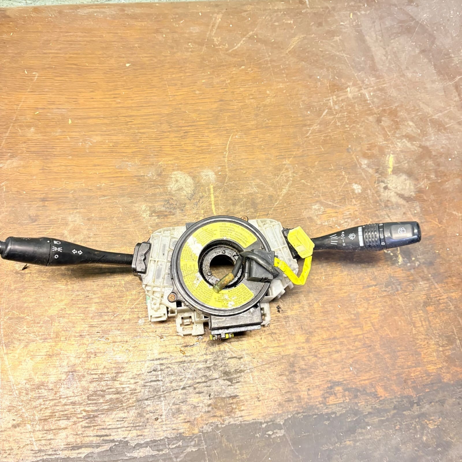 Mitsubishi Shogun 7 Indicator Stalks Headlight Control Steering Sensor 2003