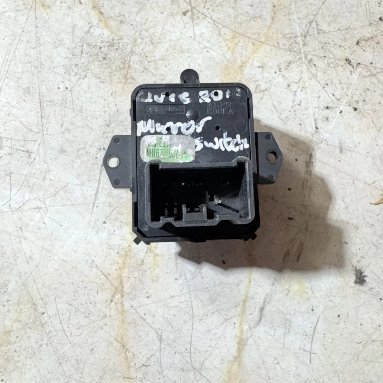 HONDA CIVIC Hatchback FK8 Type-R Mirror Adjustment Switch 35190-T6A-J01 2012
