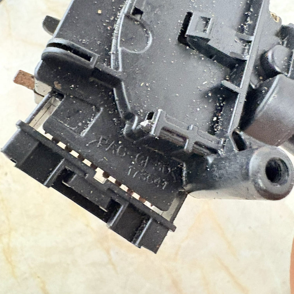 2001-2005 Toyota Yaris Mk1 XP10 Front/Rear Wiper Stalk Switch 173647 84652-52040