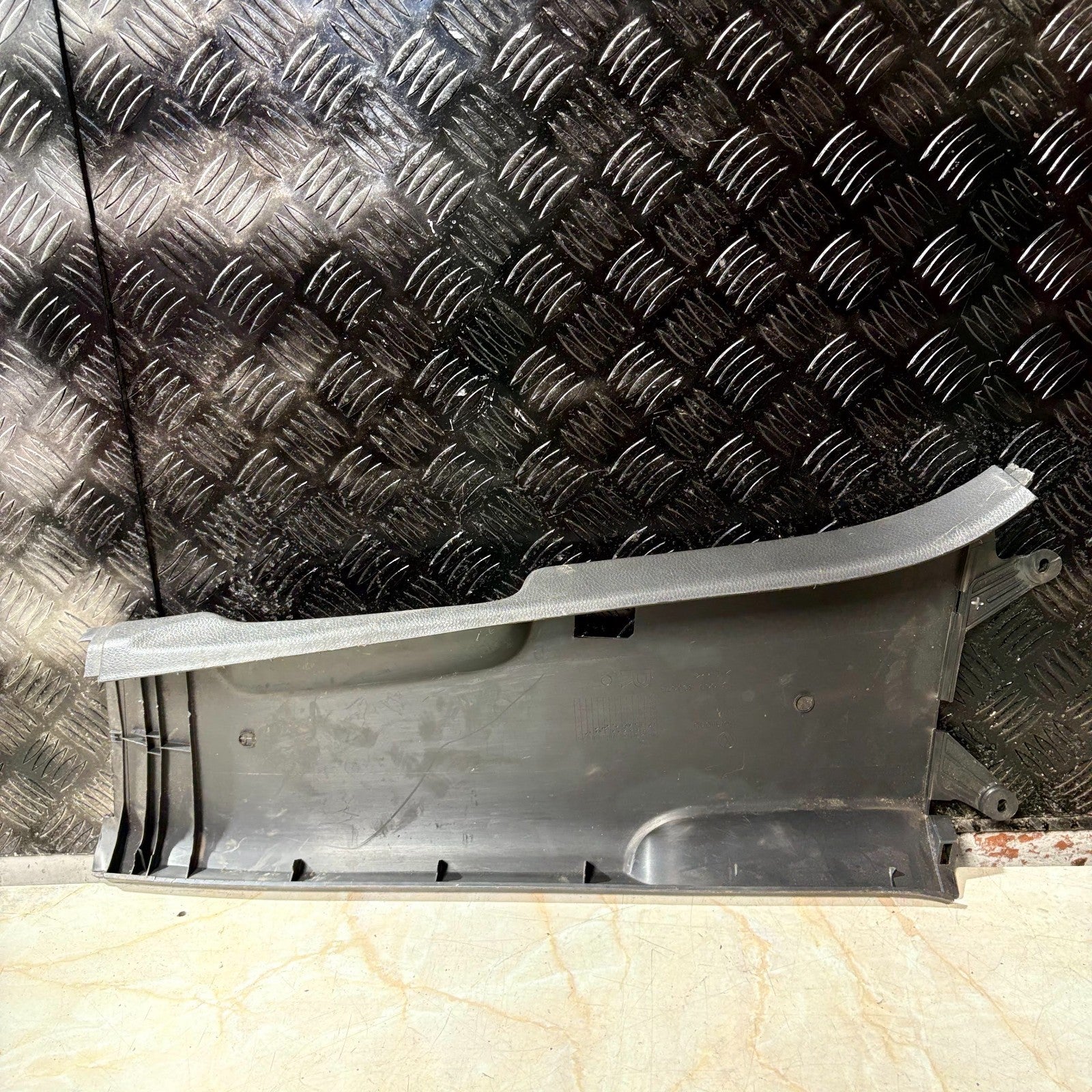 VW Golf MK5 2003-2009 Right Driver Side Offside Lower B Pillar Trim 1K4867298C