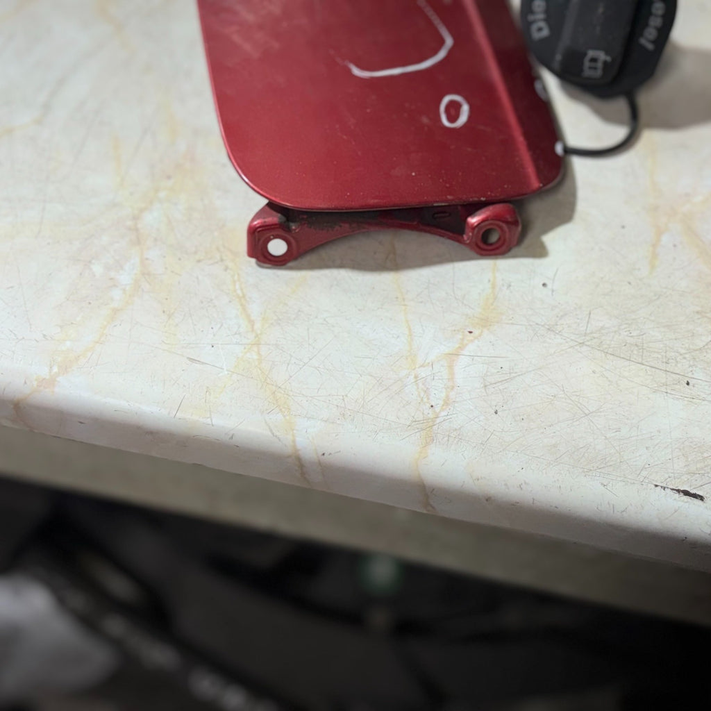 Audi A4 Fuel Filler Flap Lid Cover Cap 2004-2008M