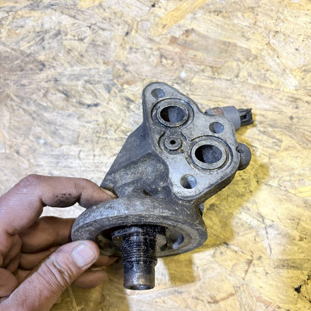 Toyota Avensis Oil Filter Housing 2.0 D4D 2001 Rhd