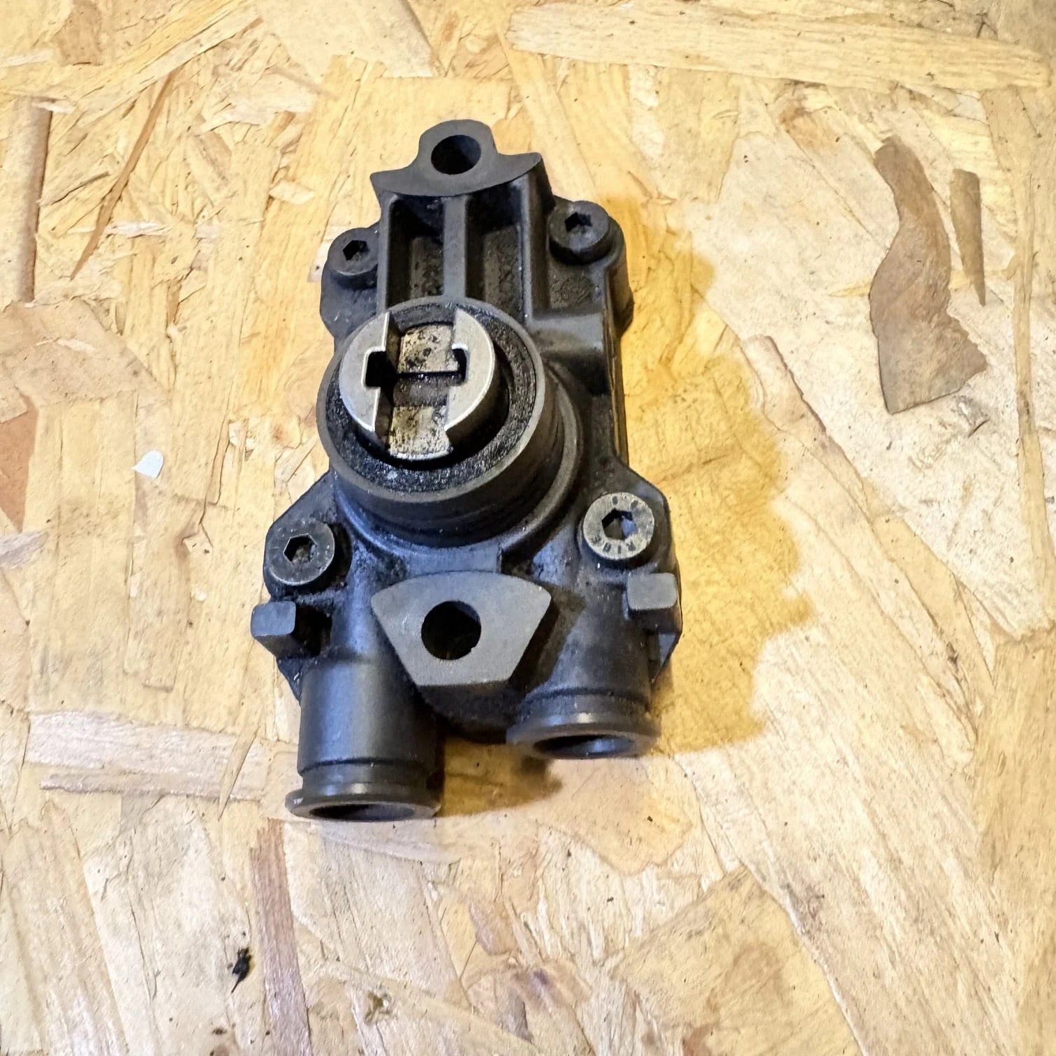 Mercedes Vito 0440 020 088 Engine Fuel Pump Electric Car Replacement Bosch
