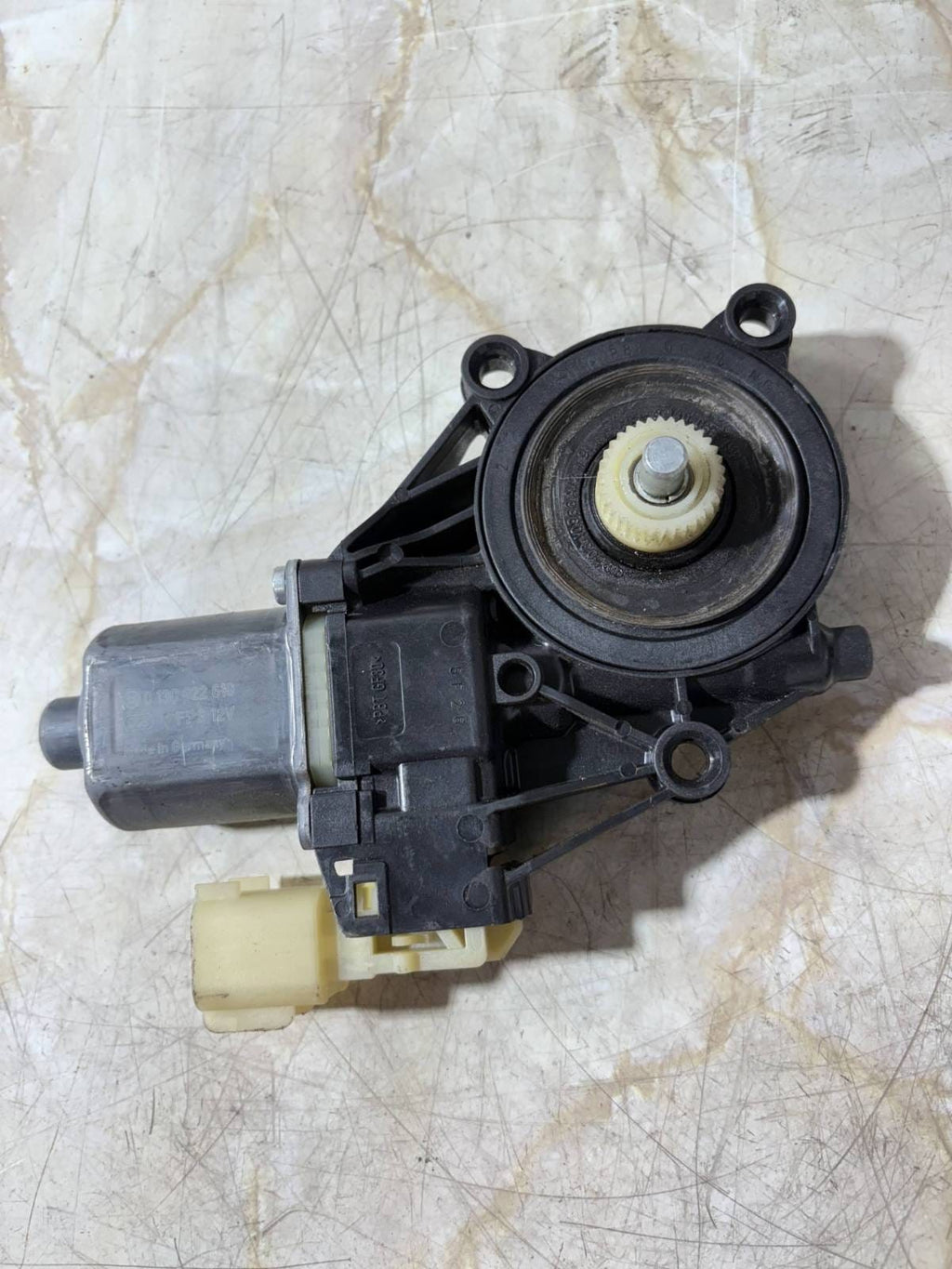 Ford Fiesta Mk7 3-Door 2008-2017 Driver Side OSF Window Regulator Motor 8A611455