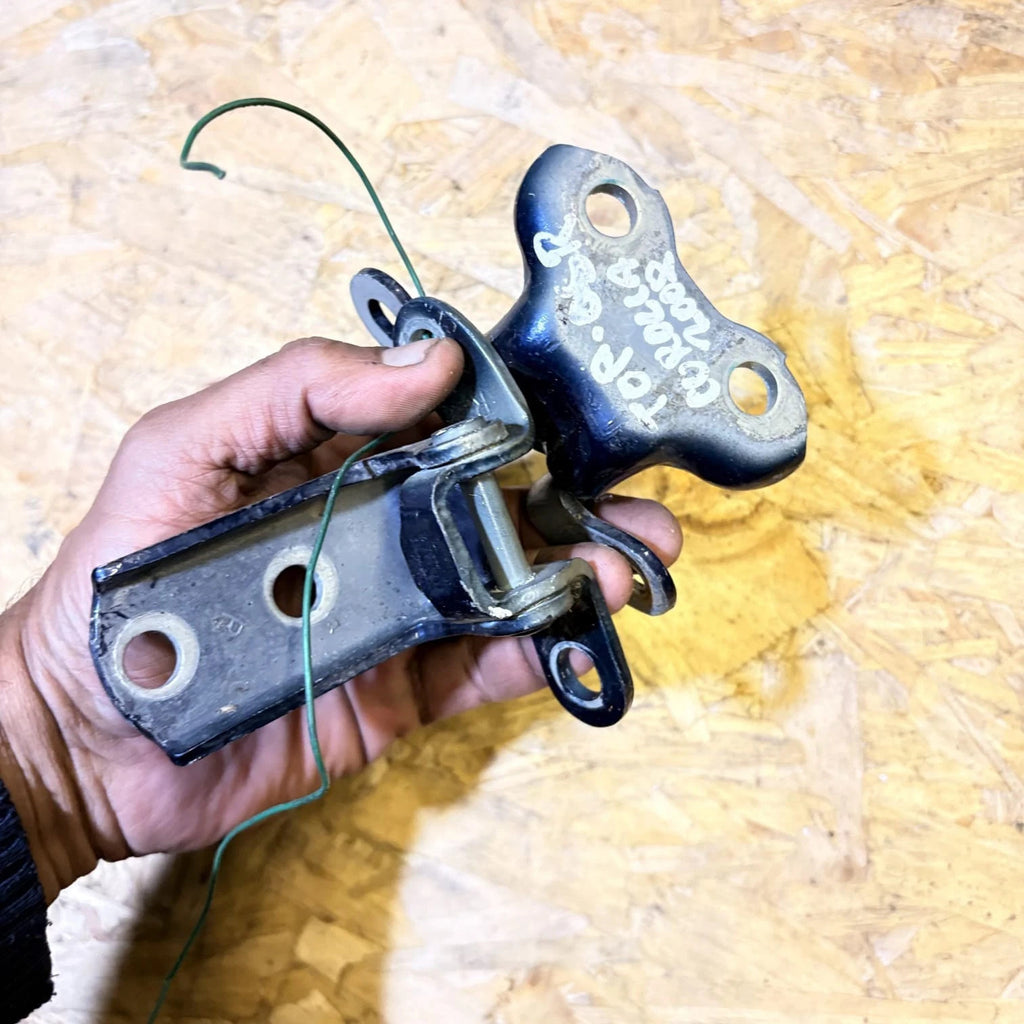 2008 Toyota Corolla Driver REAR DOOR HINGES (INCLUDES 2)