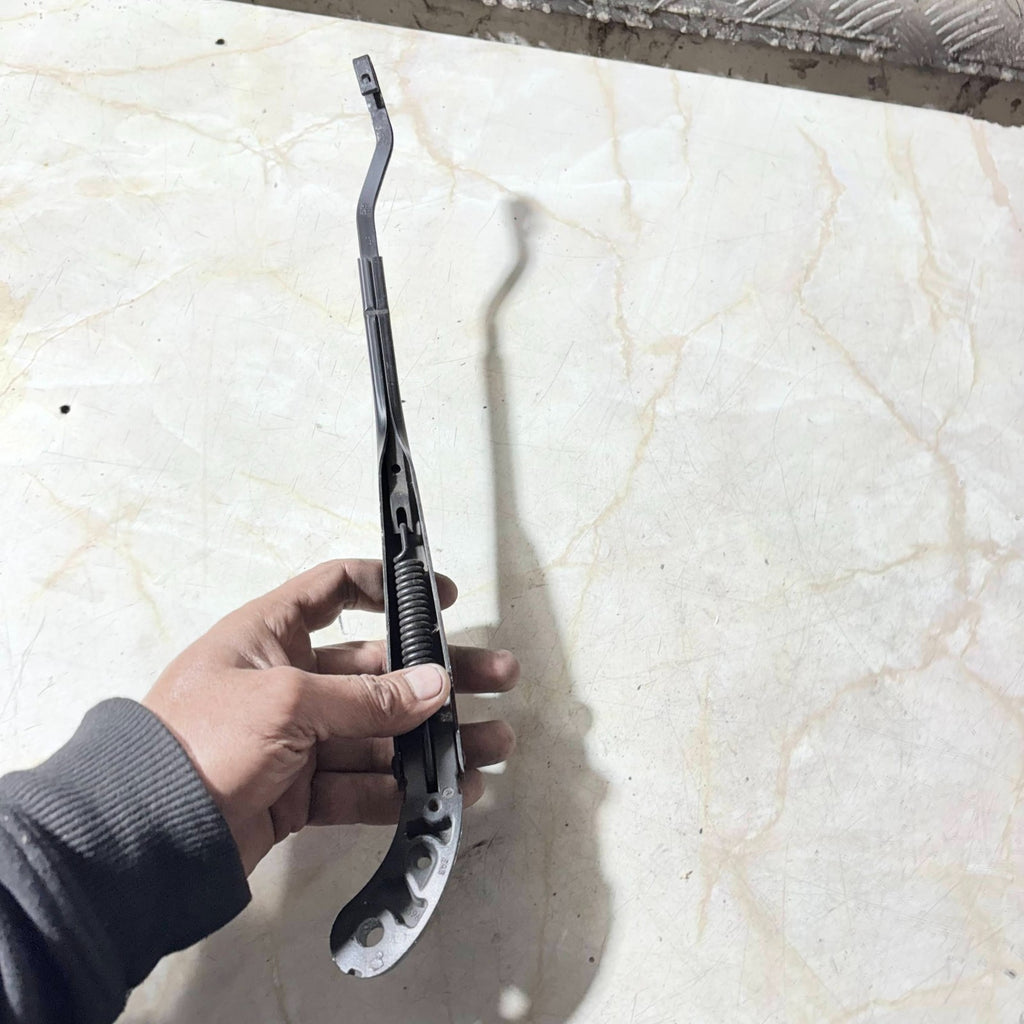 MINI 2006-2012 WIPER ARM FRONT 80005596