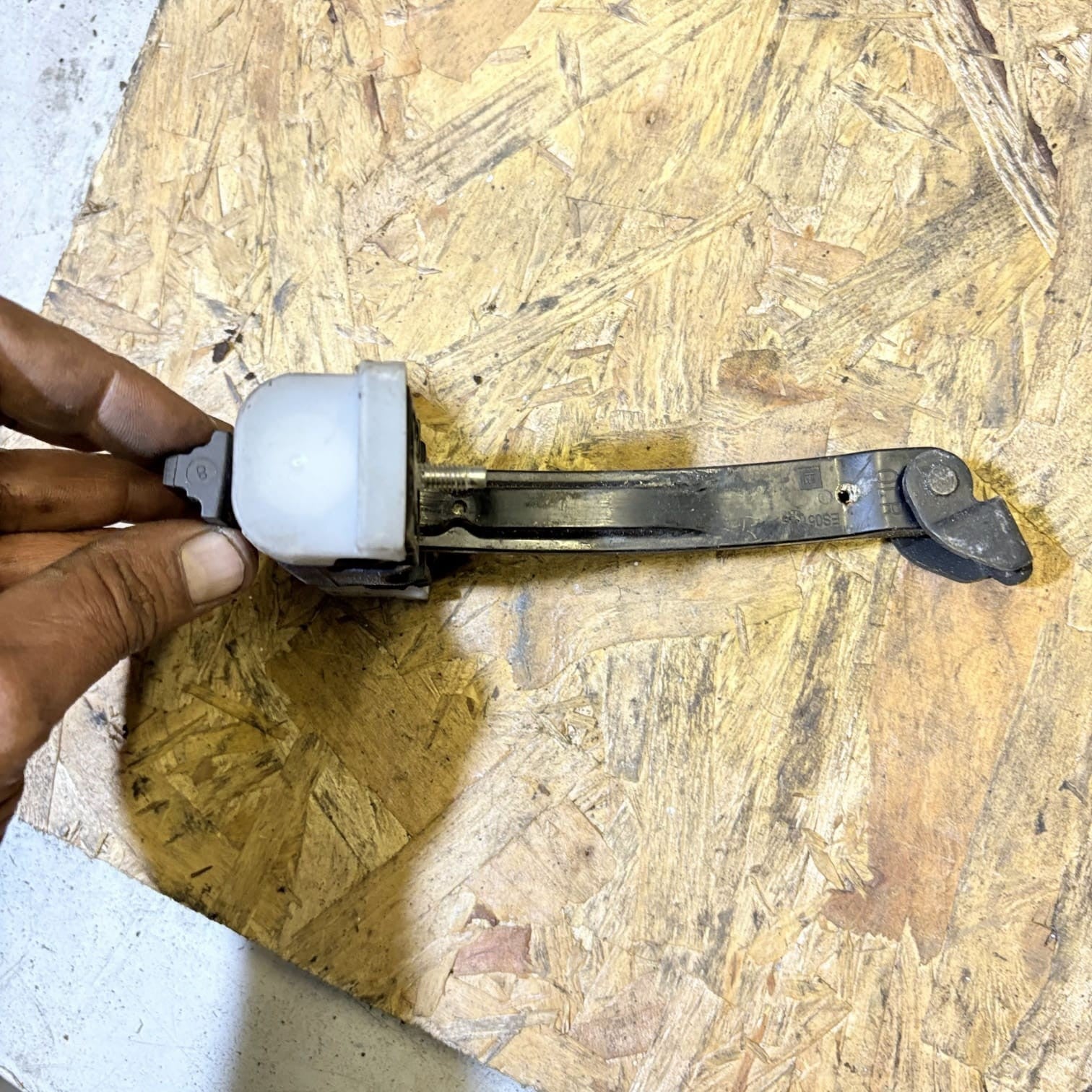 VOLVO V60 Rear Left Door Limiter 2.00 Diesel 120kw 27094600