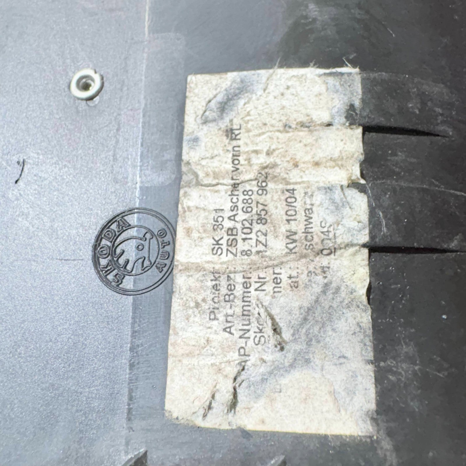 Skoda Octavia Mk2 1Z 2004-2008 RHD Centre Console Ashtray Storage 1Z2857962
