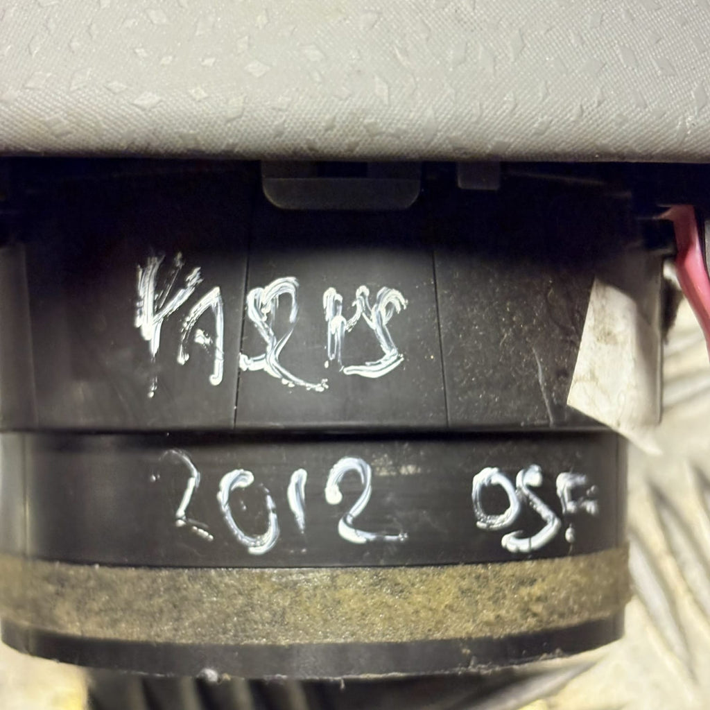 TOYOTA YARIS 2012 DRIVER FRONT DASHBOARD AIR VENT 55404-0D010