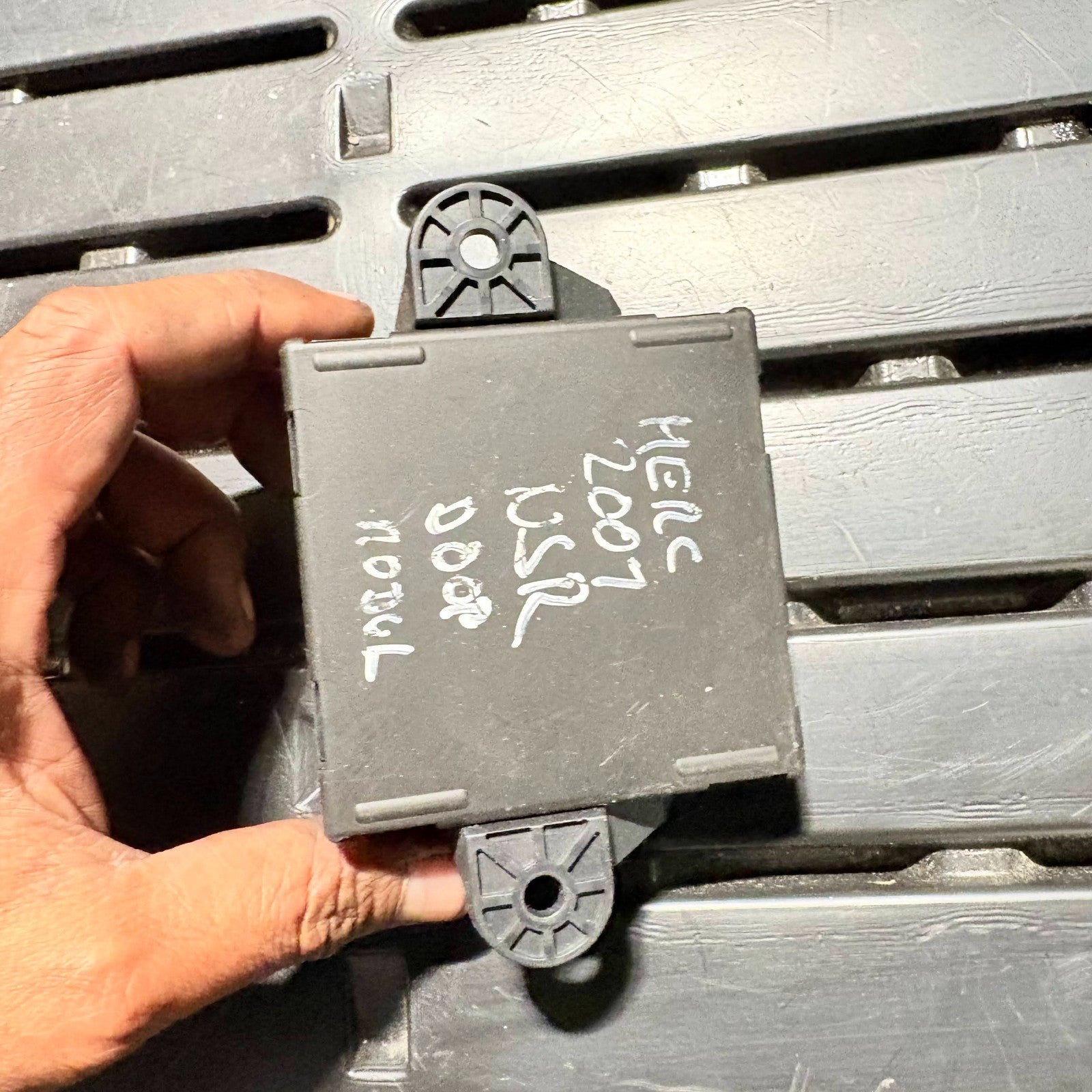 MERCEDES 2000-2010 W203 Rear Left Door N/S Control Unit Module A2048207785