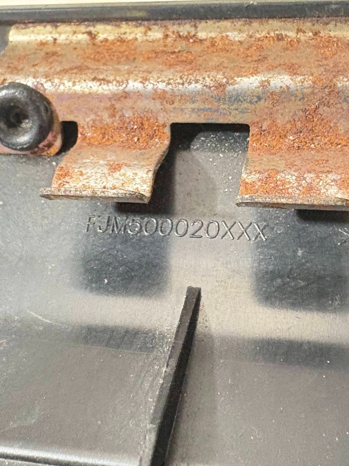 LAND ROVER FREELANDER 1 MK1 97-06 CENTRE CONSOLE LID COVER PANEL FJM500020XXX