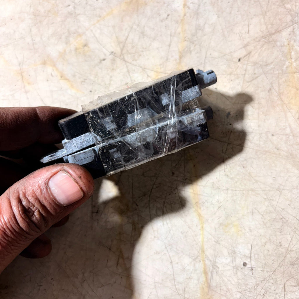 VW Passat B6 2006-2011 Radio Aerial Antenna Amplifier Booster Module 3C9035552