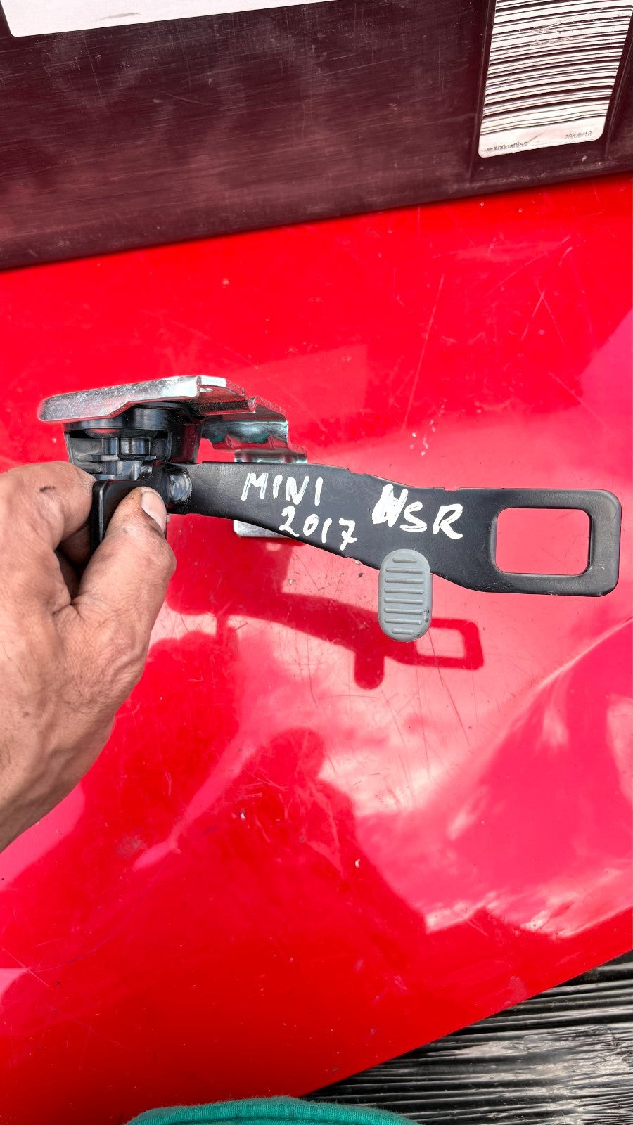 BMW Mini 2017 One Reat Left Side Seat Cargo Adjuster 7317711