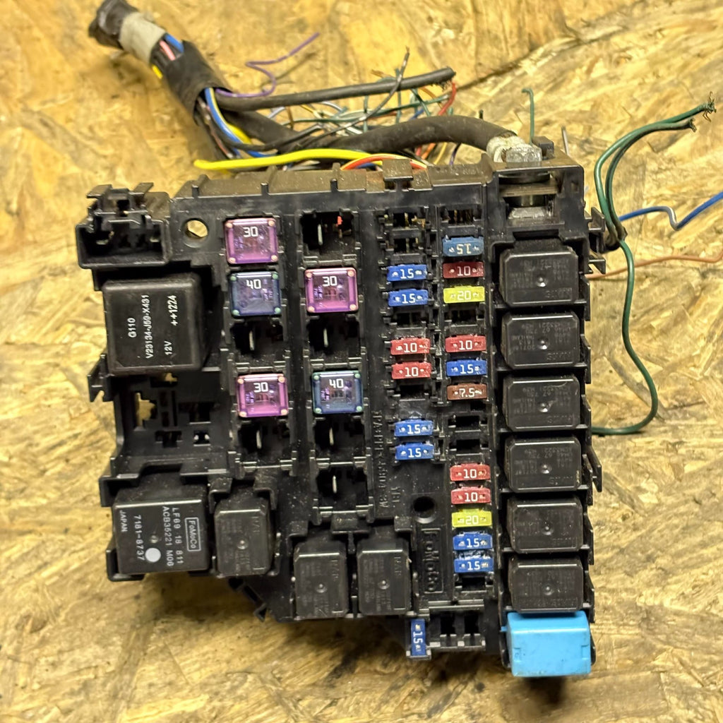 Mazda 2 Mk2 DE 2008-2013 Under Bonnet Engine Bay Fuse & Relay Box 5904-3W