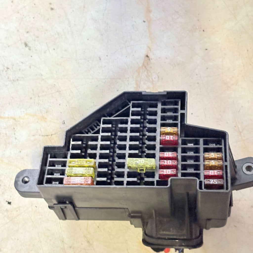 VOLKSWAGEN GOLF GT 2009 FUSE BOX BOARD