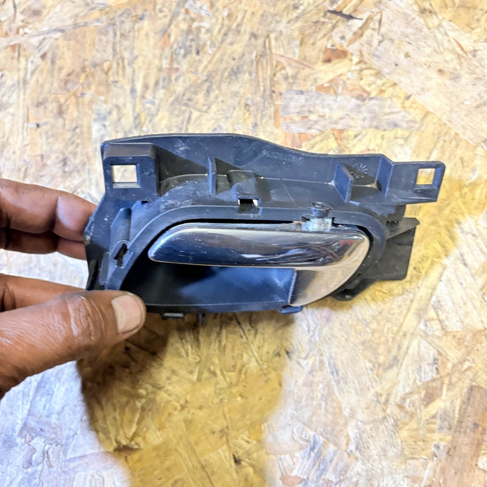 PEUGEOT 407 2008 Rear Left Inner Opening Handle 100187387