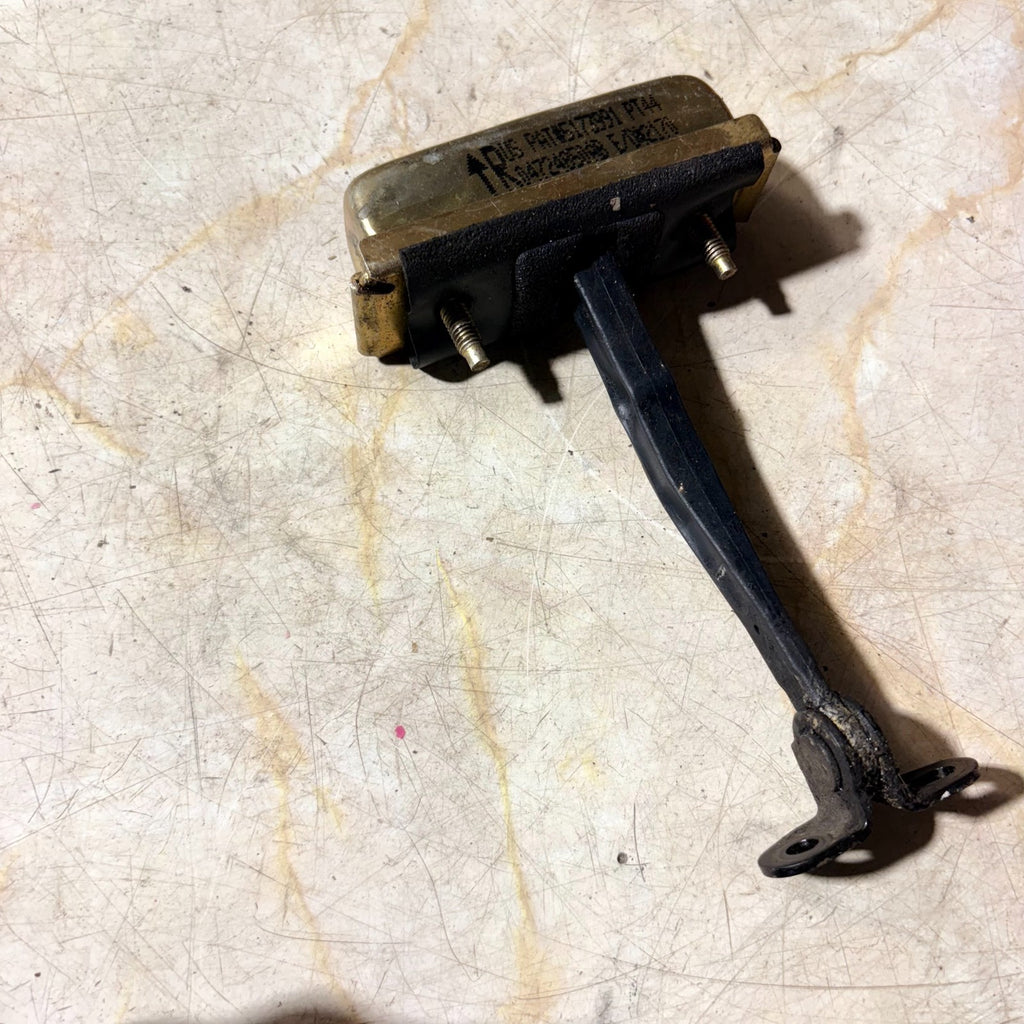 2002 Chrysler PT Cruiser Door Check Strap 04724850AB