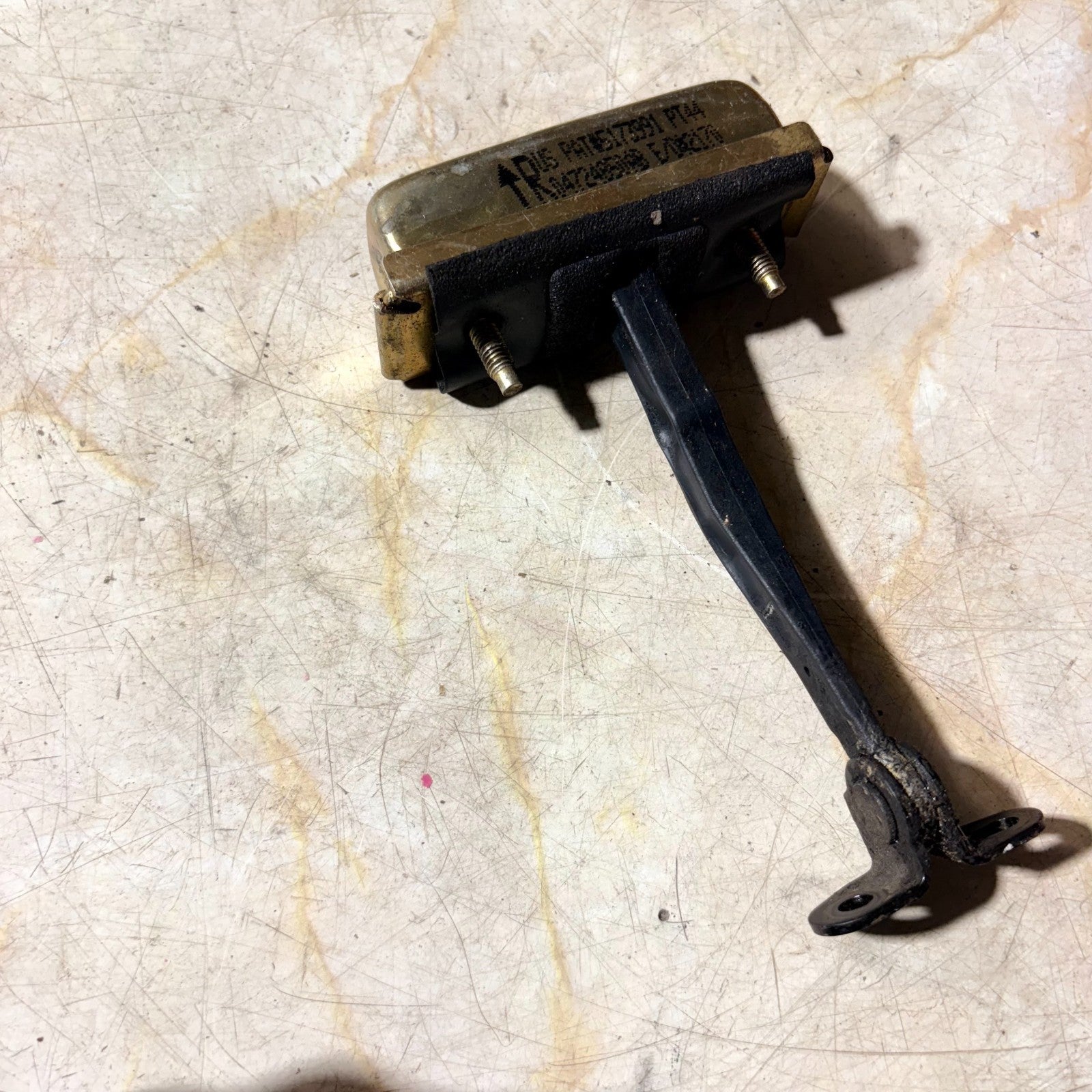 2002 Chrysler PT Cruiser Door Check Strap 04724850AB
