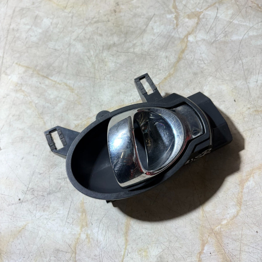 NISSAN JUKE 2011 INNER DOOR HANDLE PASSENGER REAR LEFT SIDE