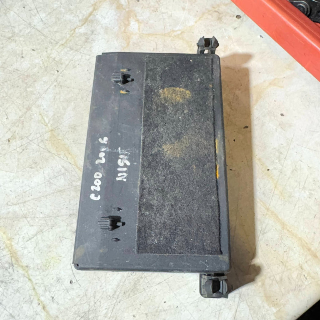 MERCEDES C CLASS C200 LEFT FRONT DOOR CONTROL MODULE A 203 820 15 85