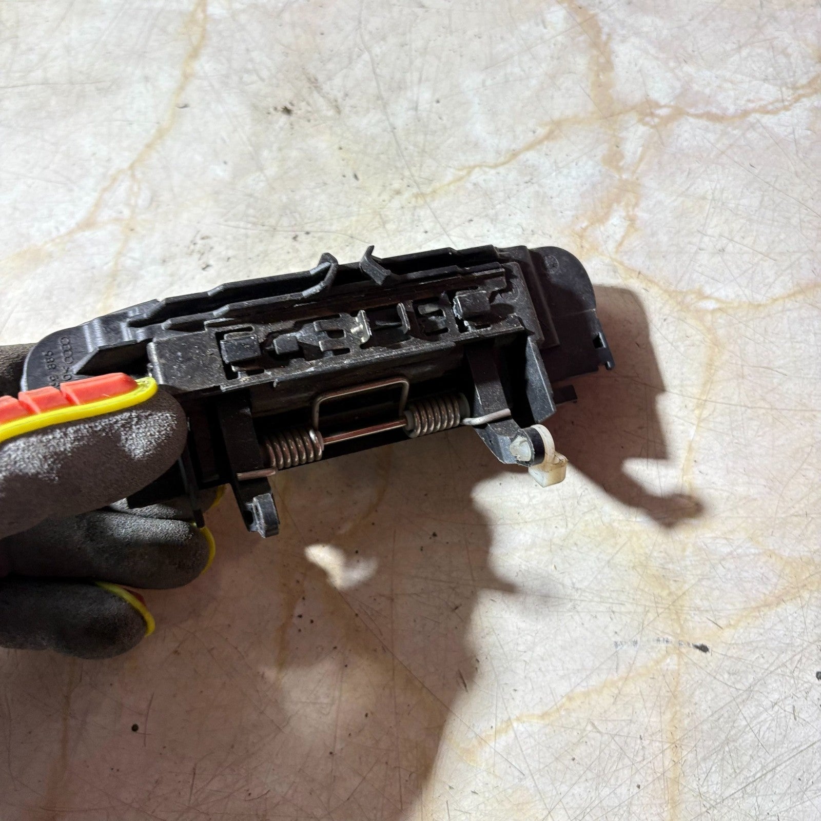 2012 SEAT EXEO FRONT PASSANGER LEFT SIDE DOOR HANDLE