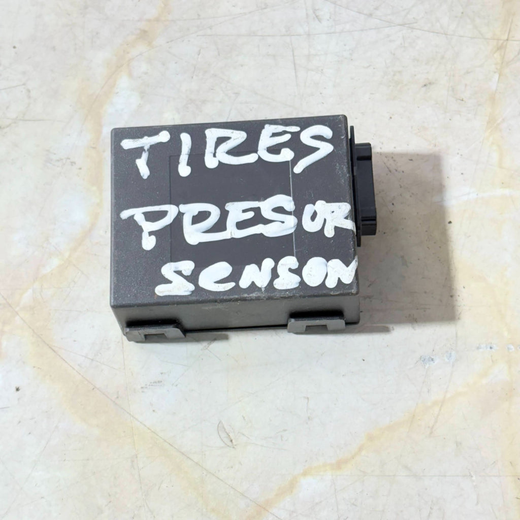 Jaguar I-PACE X590 TPMS Tyre Pressure Module HY32-14F012-BF A2C97352306 18-21