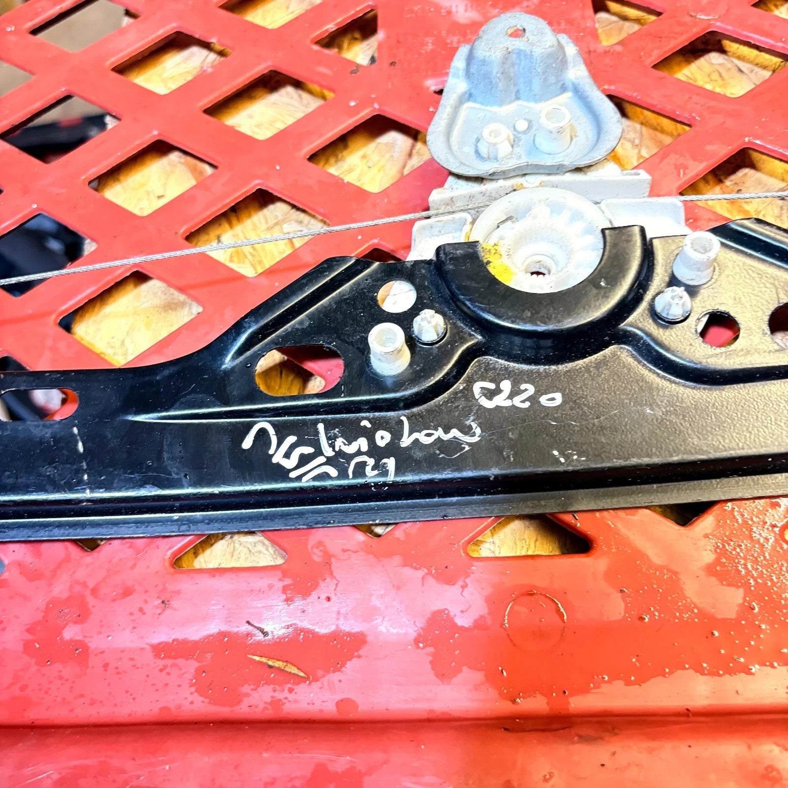 Mercedes C220 W204 2007-2014 ELECTRIC WINDOW REGULATOR