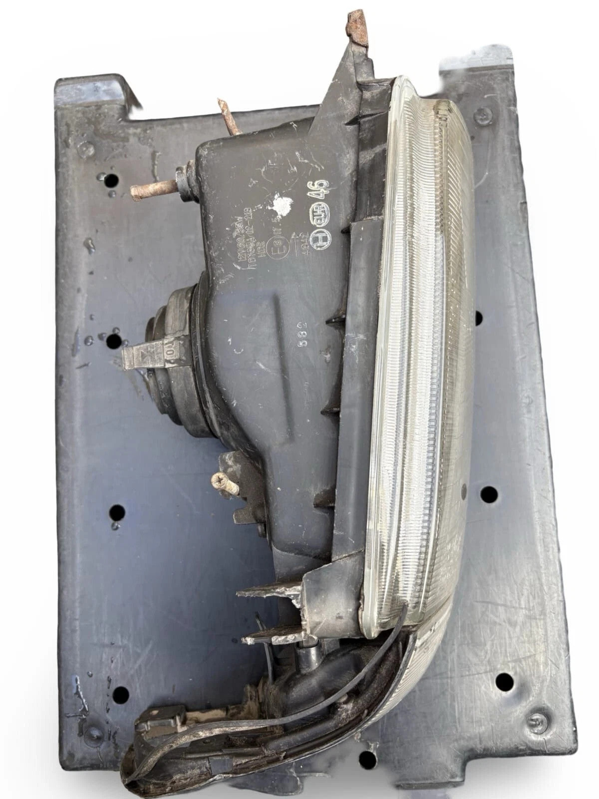 1985 TOYOTA COROLLA OS DRIVER SIDE FRONT HEADLIGHT KOITO 100-74145