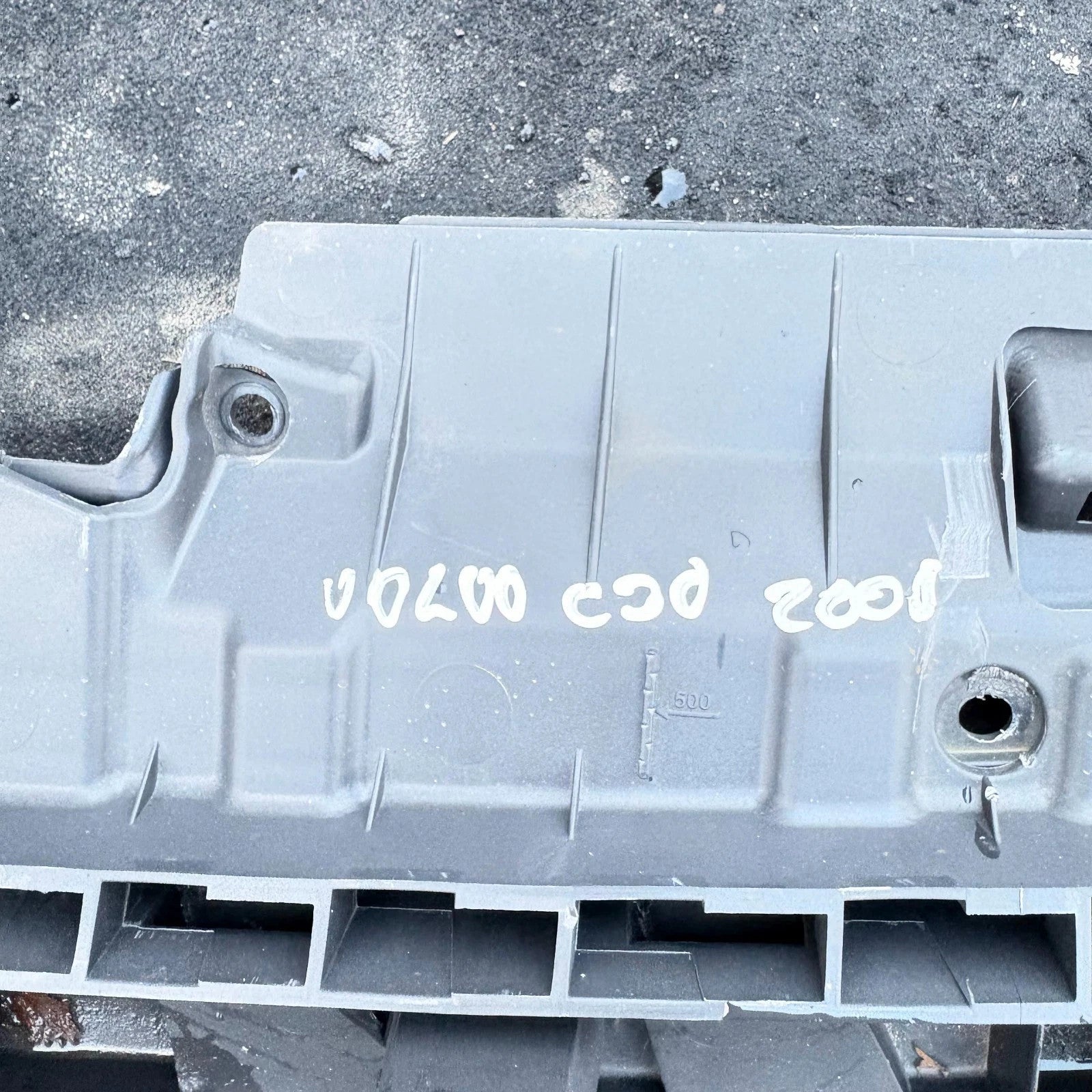 Volvo C30 Front Windscreen Wiper Trim 8687443 2006-2013