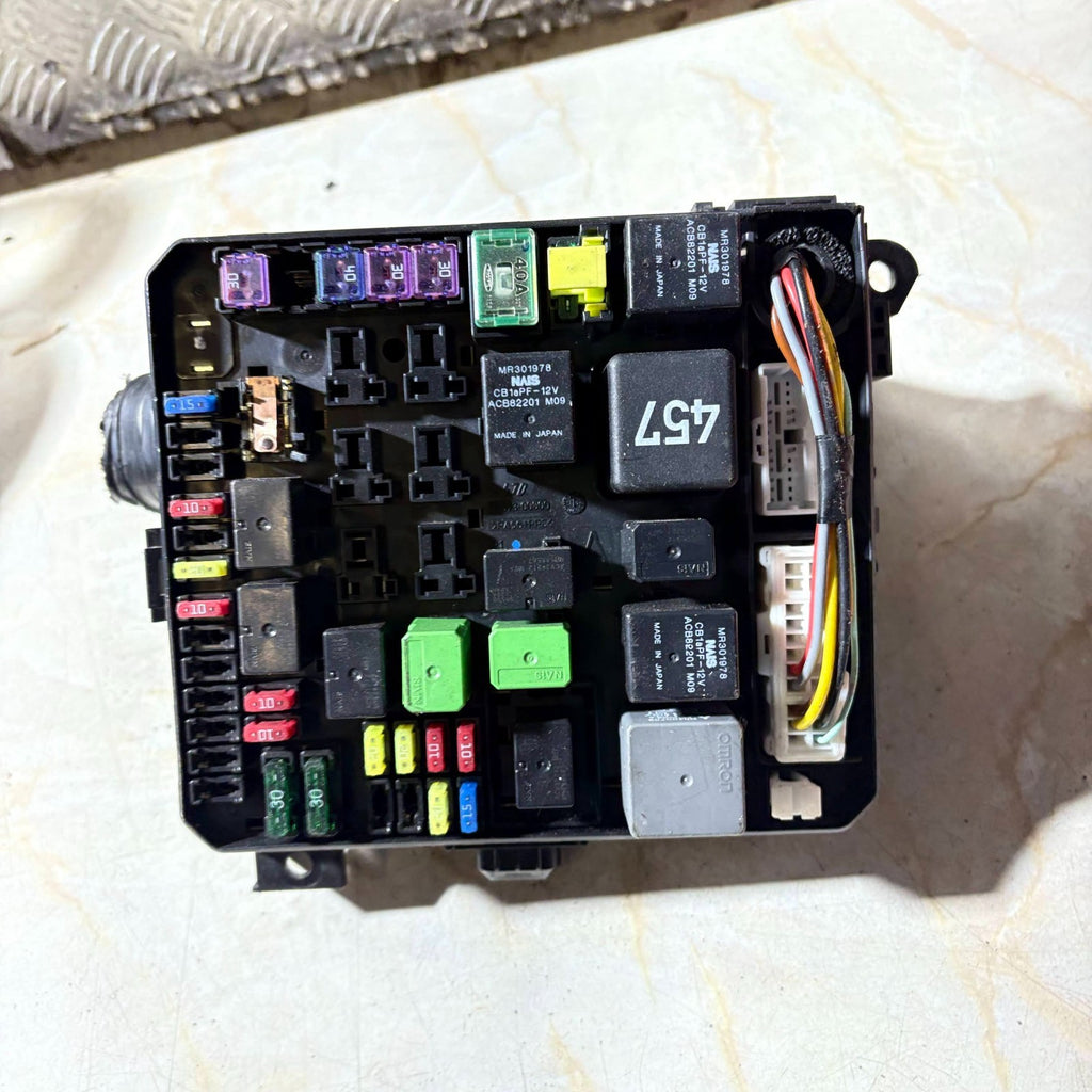 Mitsubishi ASX Engine Bay Fuse & Relay Box PR061-02000/8565A012 (2010-2011)