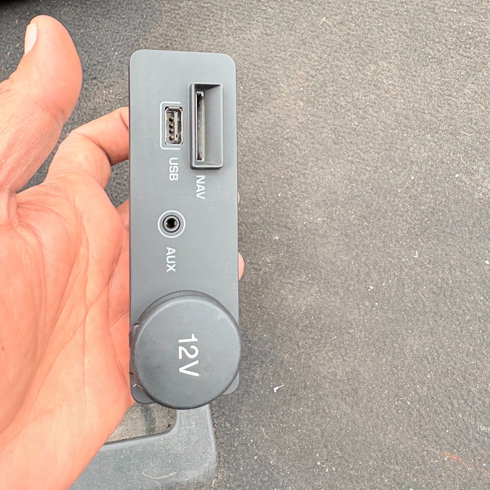 Jaguar XE 2015-2019 USB AUX Nav Socket Port ECU FK72-19C166-BD