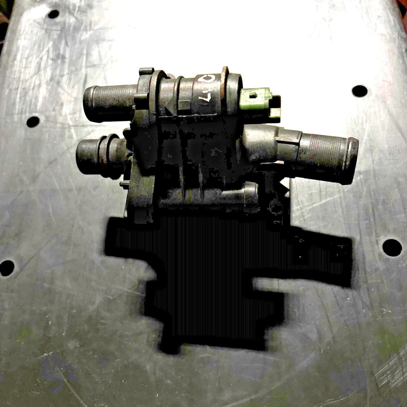 THERMOSTAT HOUSING 9647767180 PEUGEOT 407