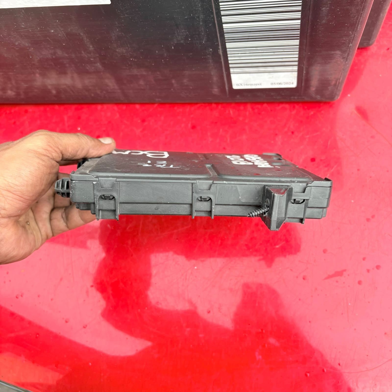 NISSAN QASHQAI 2006-2013 J11 BODY CONTROL MODULE (BCM) 284b14cb8b