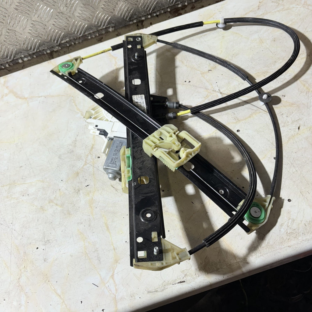 Audi A1 Sportback 2011-2018 Front Right Electric Window Regulator 8X4 837 462A