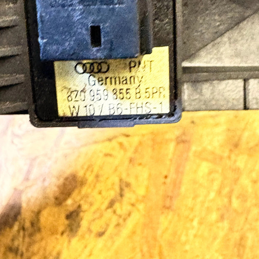 Audi A3 8P 2004-2013 / A2 8Z 2000-2005 Passenger Rear Window Switch 8Z0959855