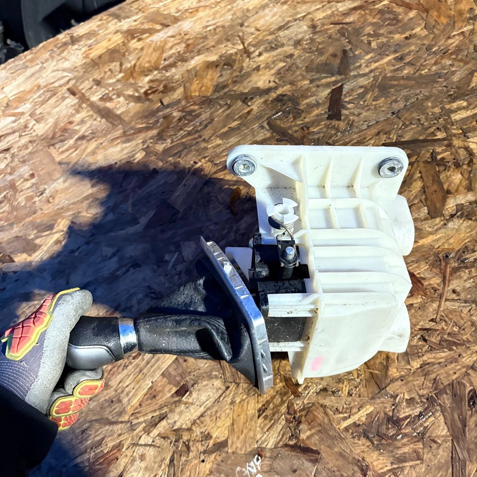 FORD C MAX 5 SPEED MANUAL GEAR BOX SELECTOR 2004-2010
