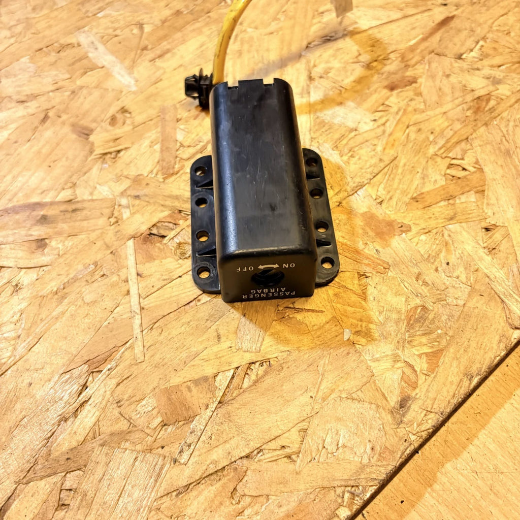 MITSUBISHI LANCER 2008-2011 AIRBAG DEACTIVATION ON OFF SWITCH 8610A054